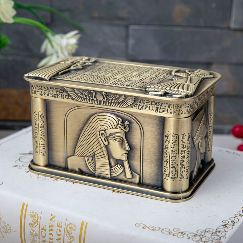 Vintage Egypt Pharaoh Metal Re - Home Decor Egypt recension och pris